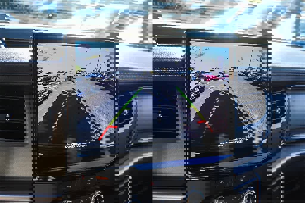 Used 2024 Ford Expedition XLT image 34