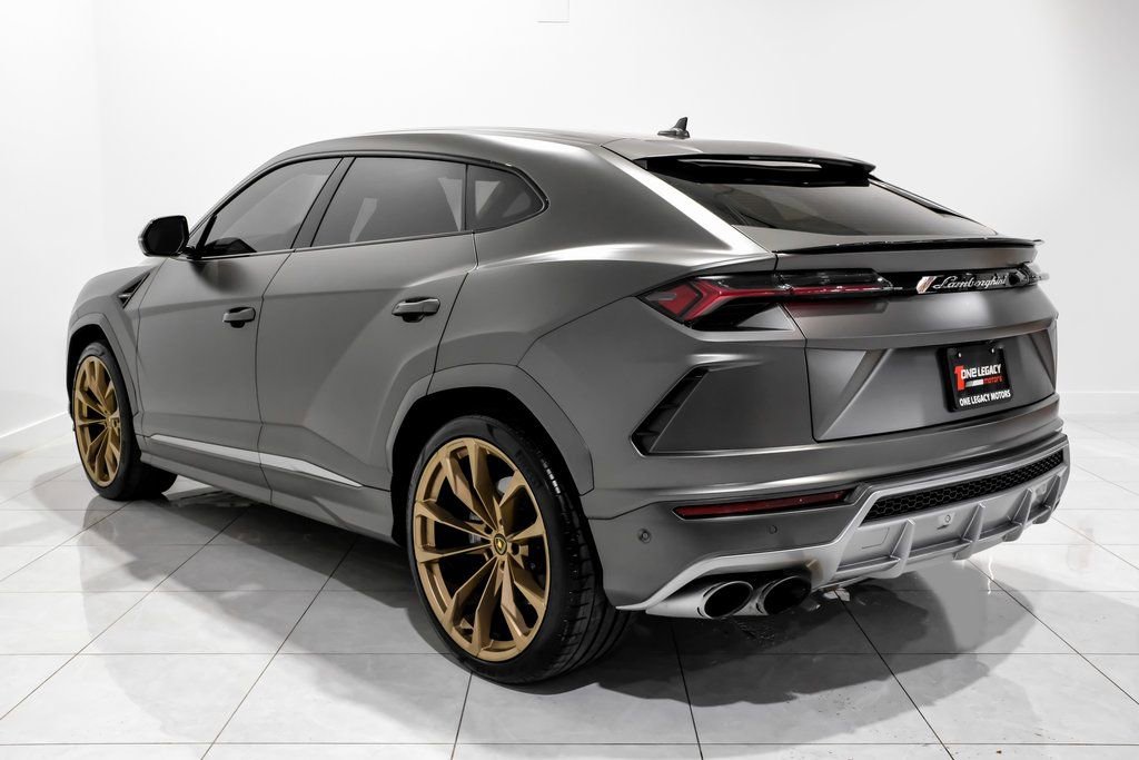Used 2022 Lamborghini Urus image 9
