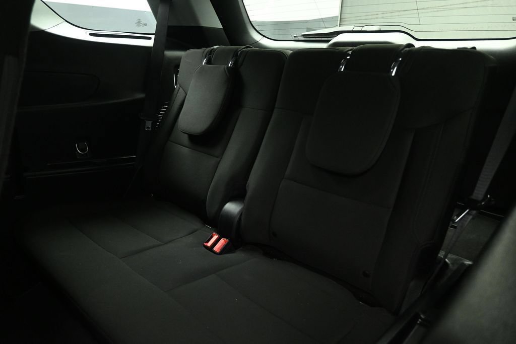 Certified 2022 Ford Explorer XLT RWD image 21