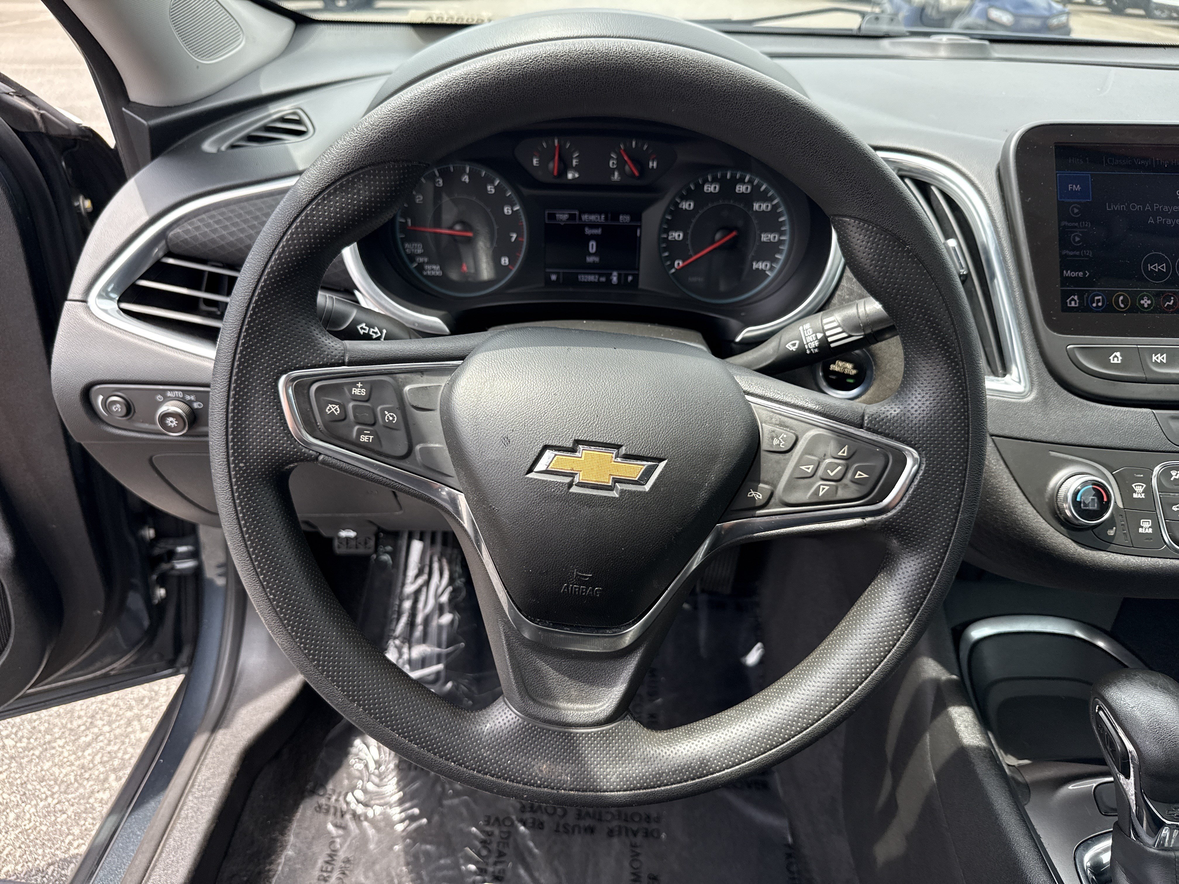 Used 2021 Chevrolet Malibu LT FWD image 21