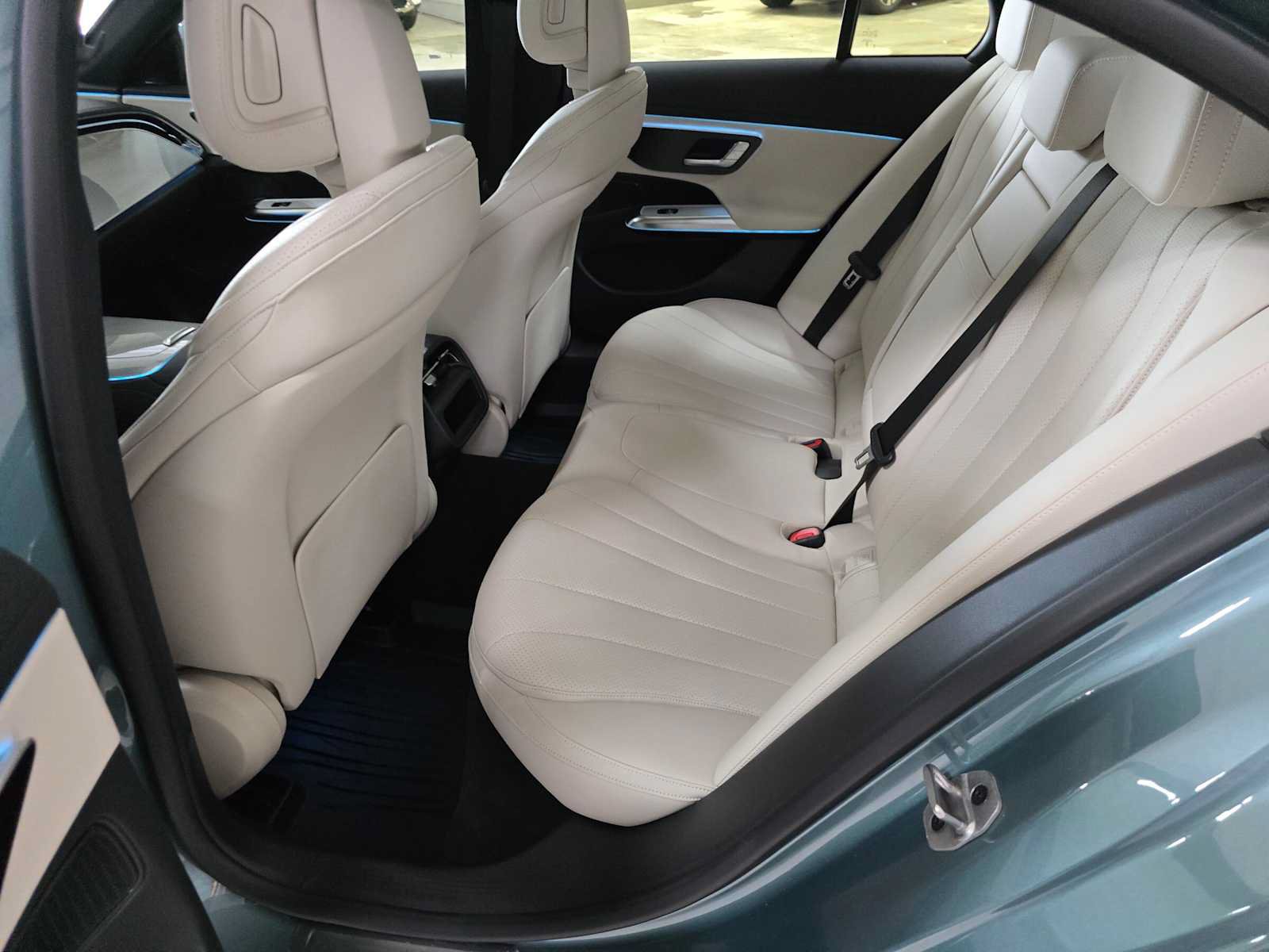 Used 2026 Mercedes-Benz E 350 4MATIC Sedan image 20