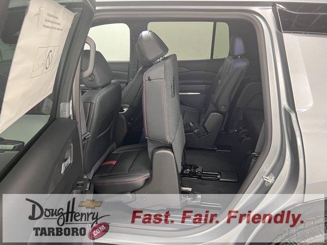 New 2026 Chevrolet Traverse RS w/ LPO, Floor Liner Package image 37