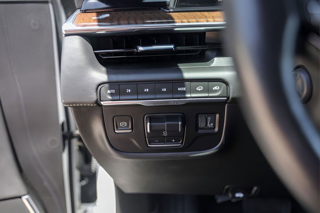 Used 2021 Cadillac Escalade ESV Sport Platinum w/ Heavy-Duty Trailer Package AWD/4WD image 15