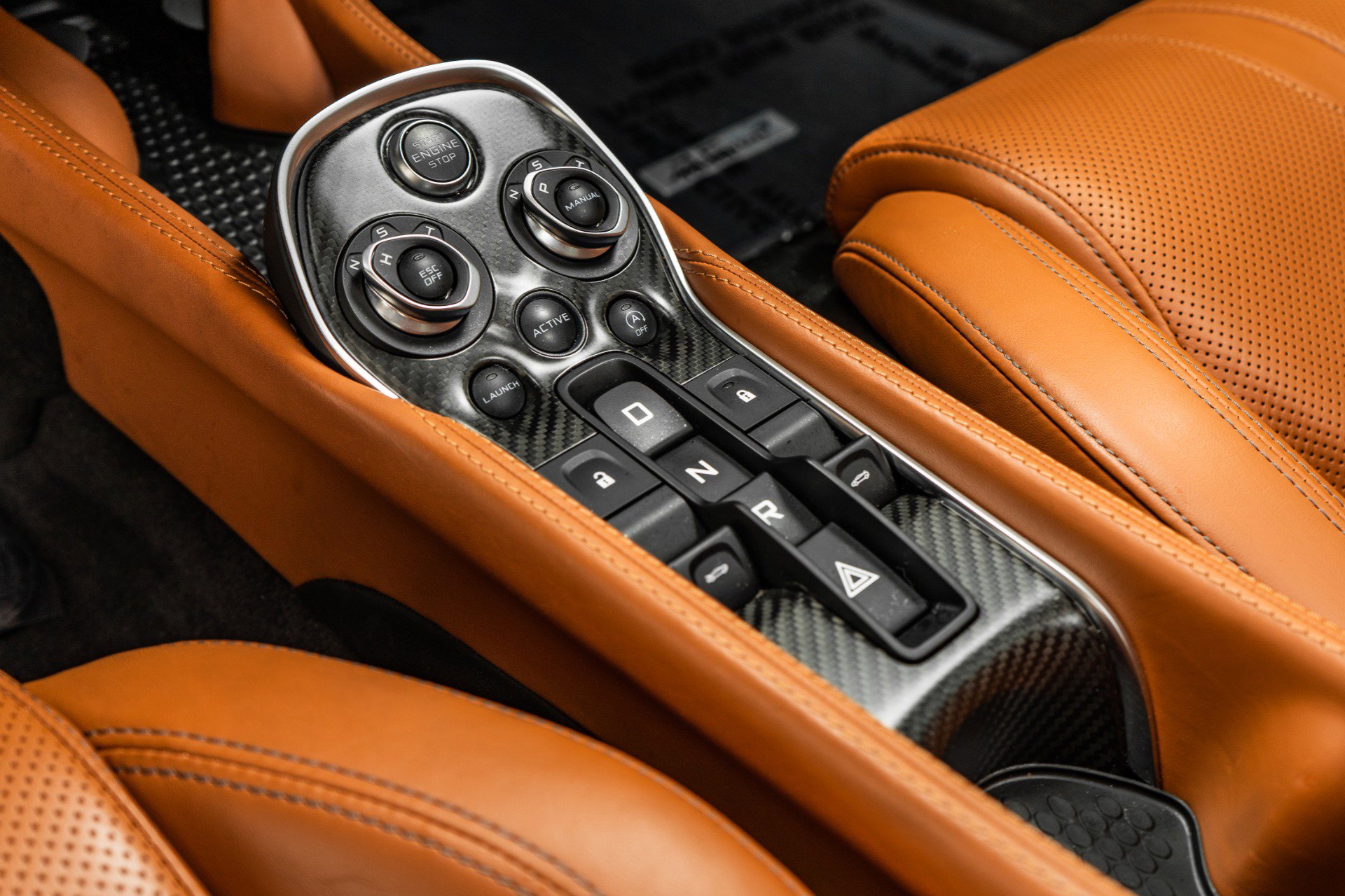 Used 2017 McLaren 570S image 16