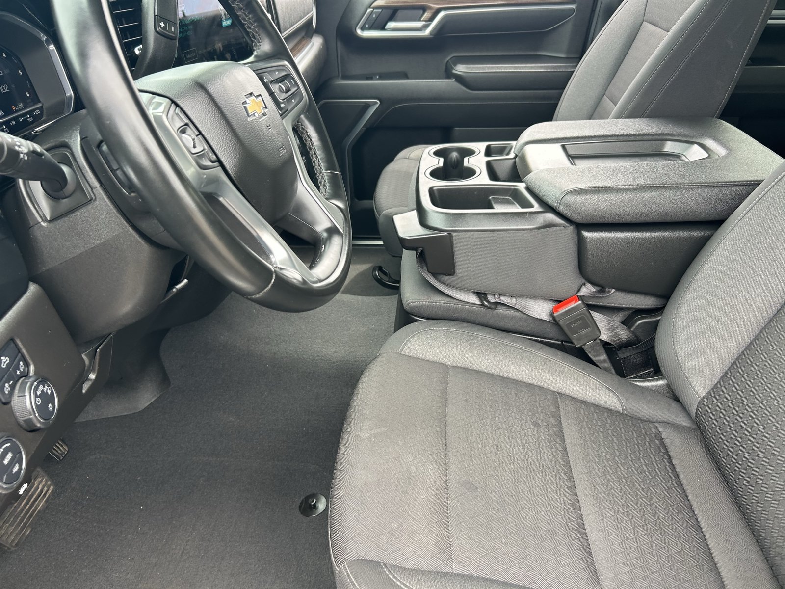 Certified 2025 Chevrolet Silverado 1500 LT RWD image 26