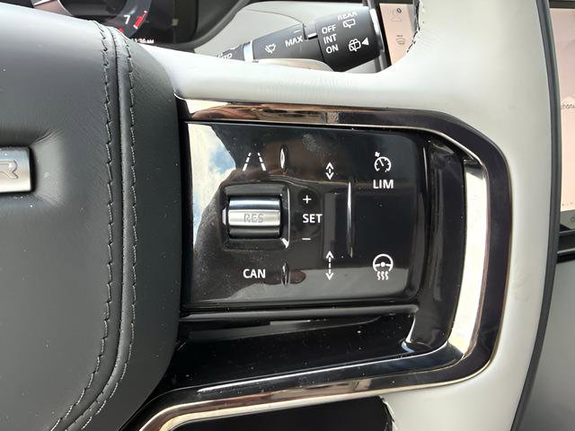 Certified 2026 Land Rover Range Rover Velar Dynamic SE image 20