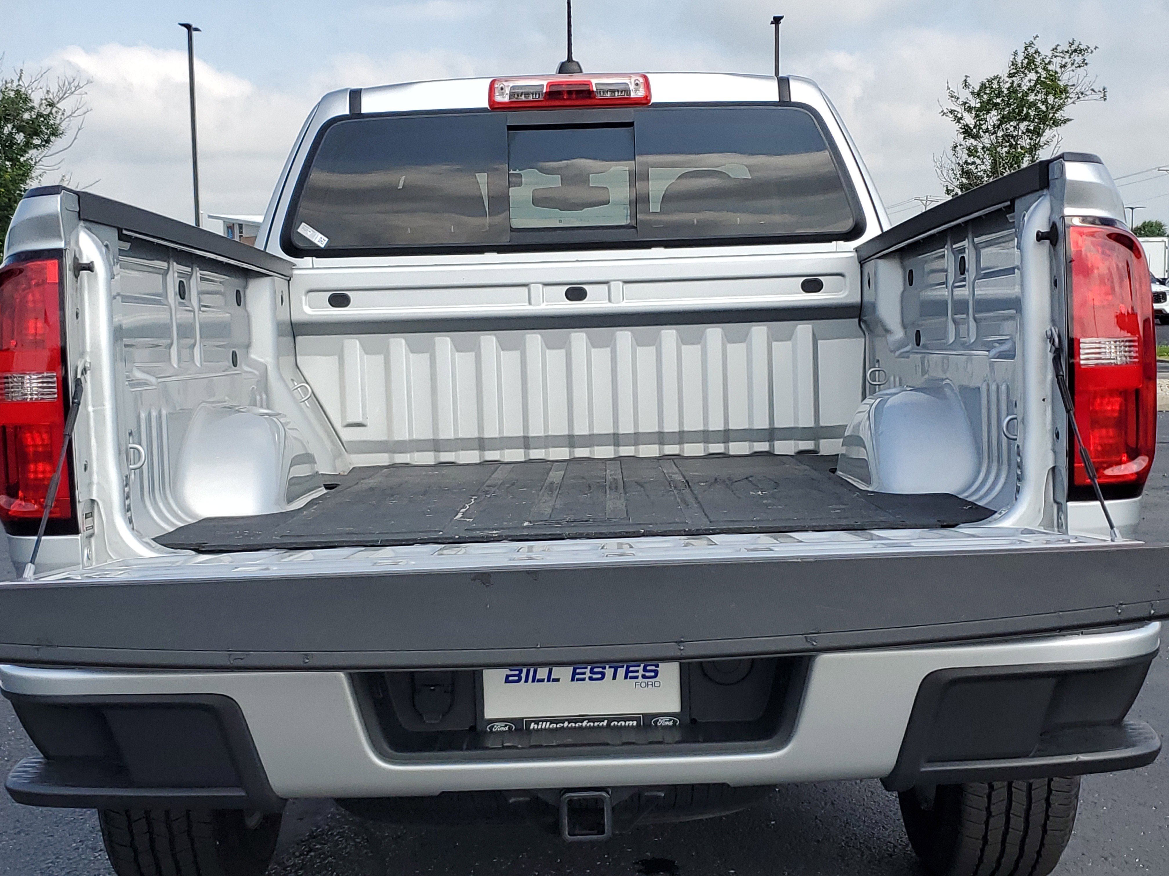 Used 2017 Chevrolet Colorado LT w/ LT Convenience Package RWD image 10