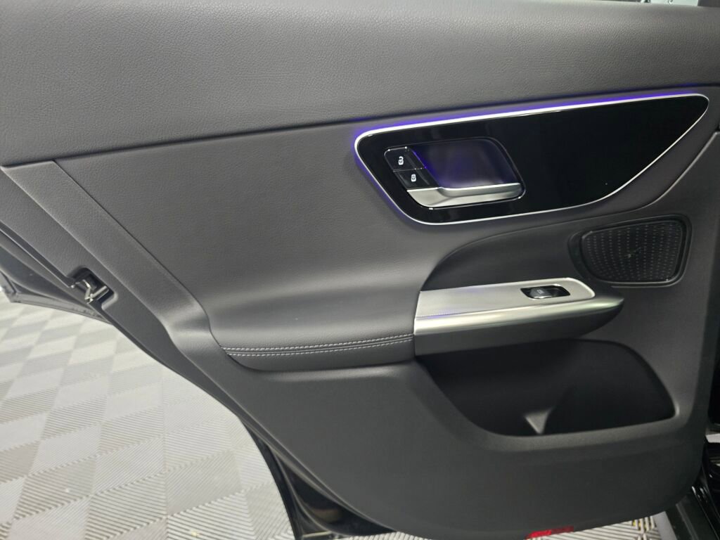 New 2026 Mercedes-Benz GLC 300 4MATIC image 19