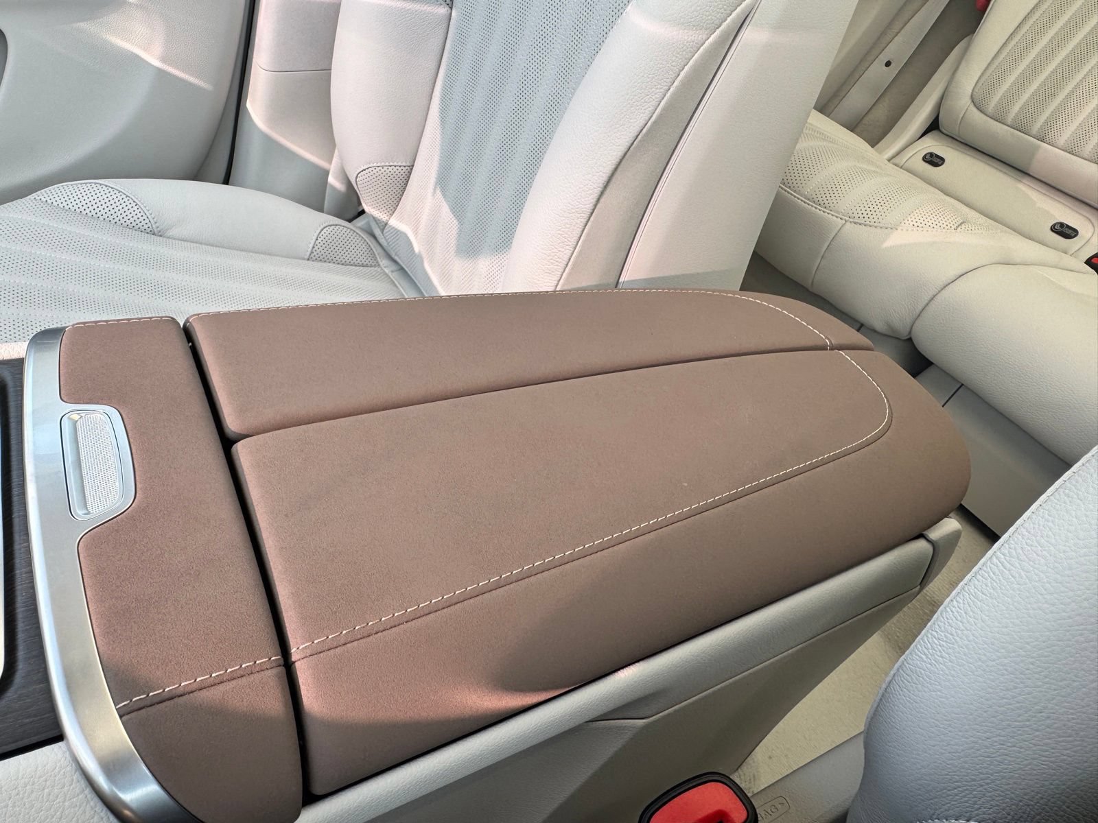 New 2026 Mercedes-Benz EQS 400 4MATIC SUV image 30