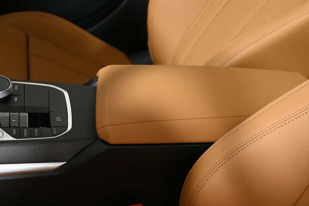 Used 2026 BMW 330i xDrive Sedan w/ M Sport Package image 26