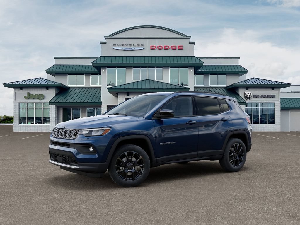 Used 2026 Jeep Compass Latitude AWD/4WD image 2