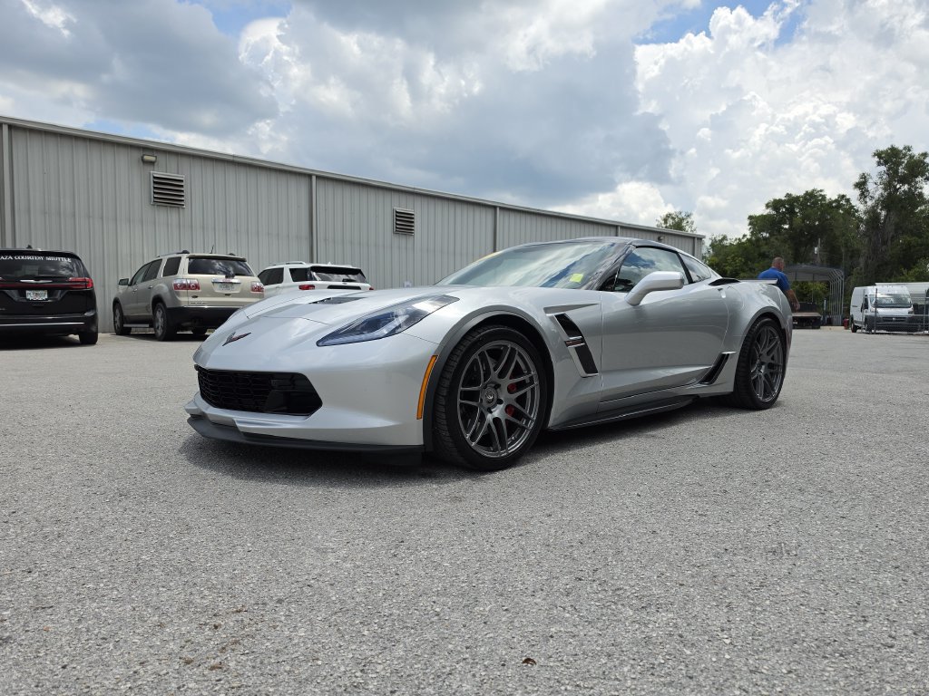 Used 2019 Chevrolet Corvette Grand Sport RWD image 2