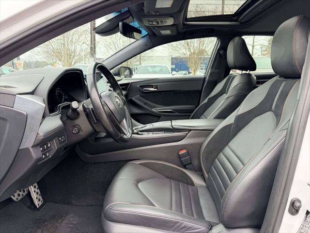 Certified 2019 Toyota Avalon Touring w/ Advanced Safety Package FWD image 19