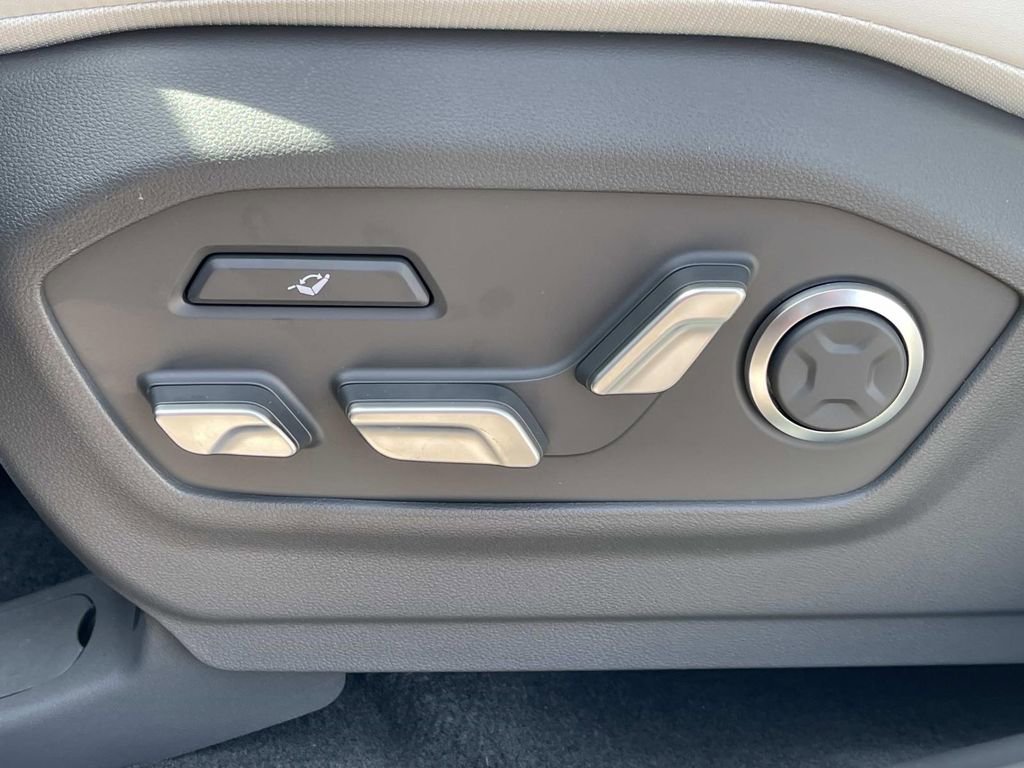 New 2026 Hyundai Santa Fe Calligraphy image 23