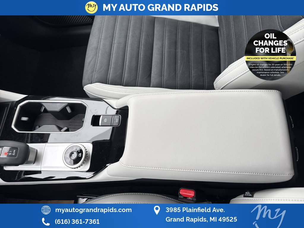 Used 2026 Mitsubishi Outlander SE AWD/4WD image 25