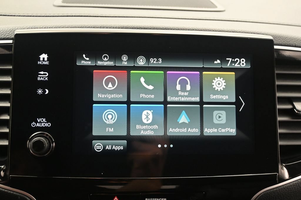 Certified 2022 Honda Pilot Touring image 16