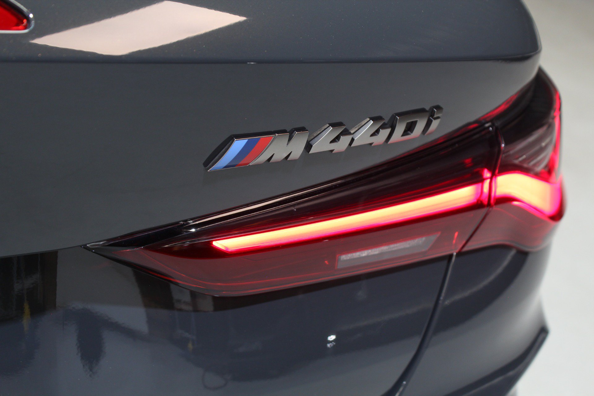 Used 2024 BMW M440i Convertible w/ Premium Package RWD image 21