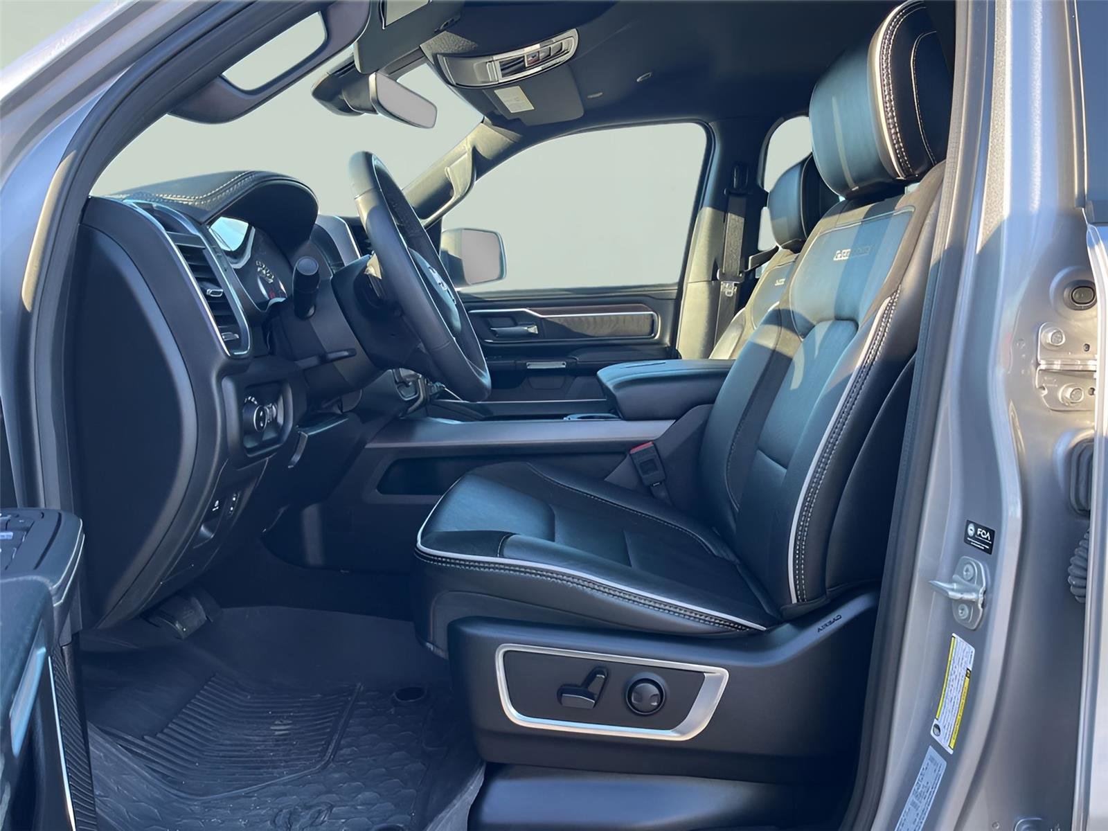 Used 2025 RAM 1500 Laramie w/ Sport Appearance Package image 25