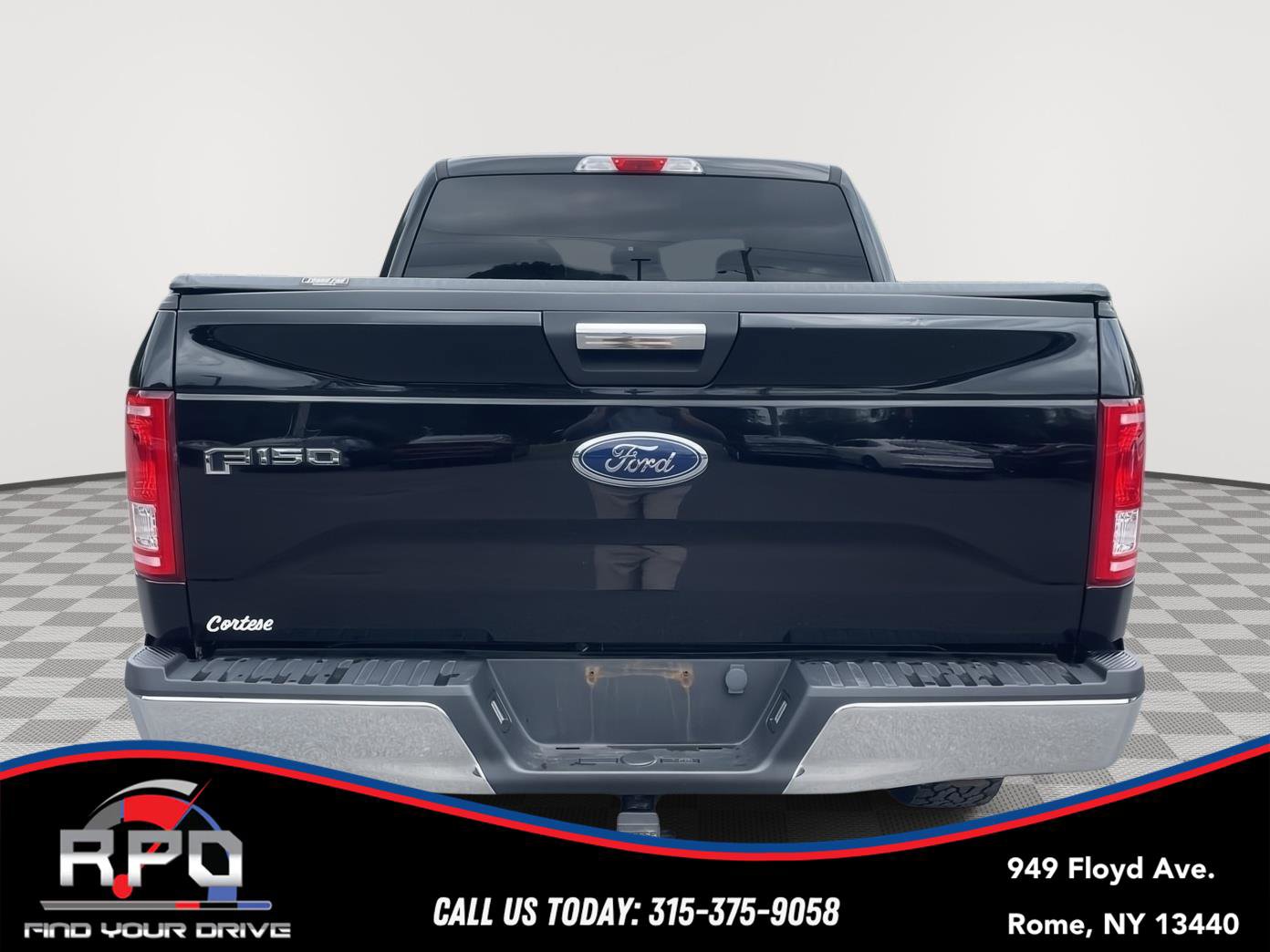 Used 2017 Ford F150 XLT image 4