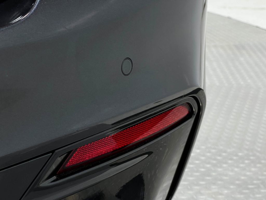 Used 2019 BMW M550i xDrive image 13