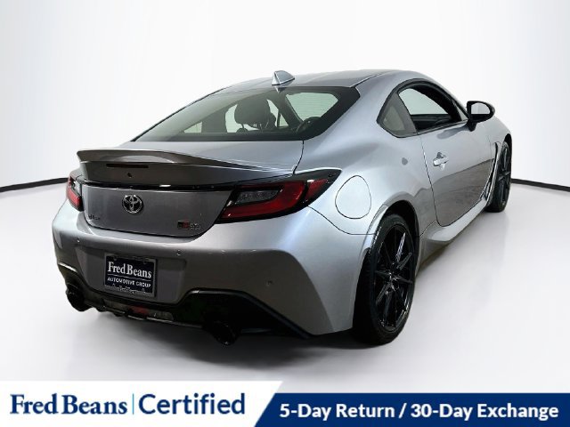 Used 2025 Toyota GR86 Premium w/ Performance Package RWD image 12