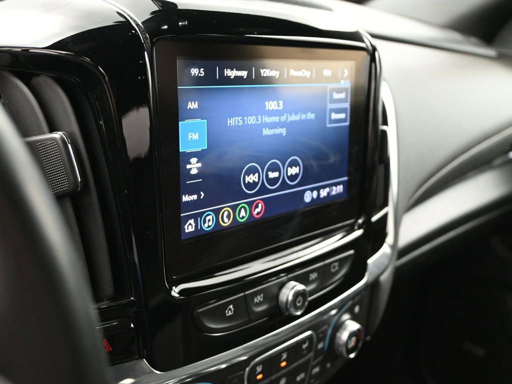Used 2023 Chevrolet Traverse Premier image 17