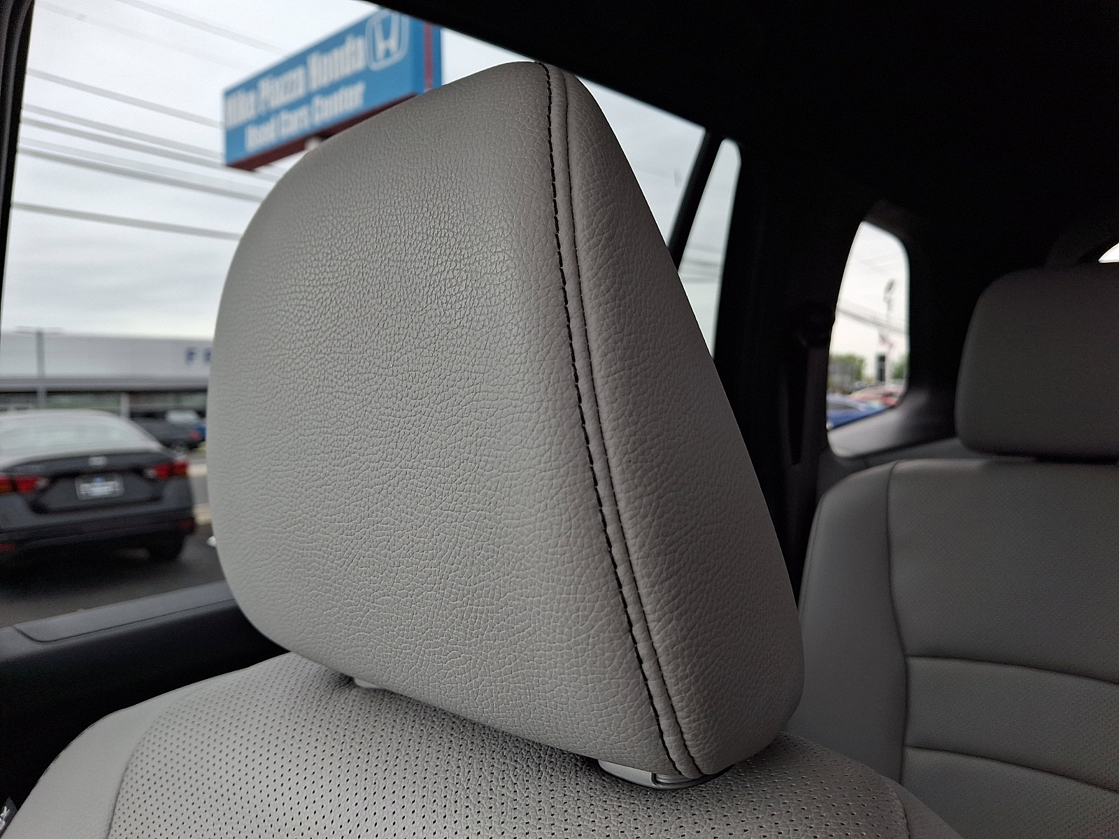 Used 2023 Honda Passport EX-L image 13