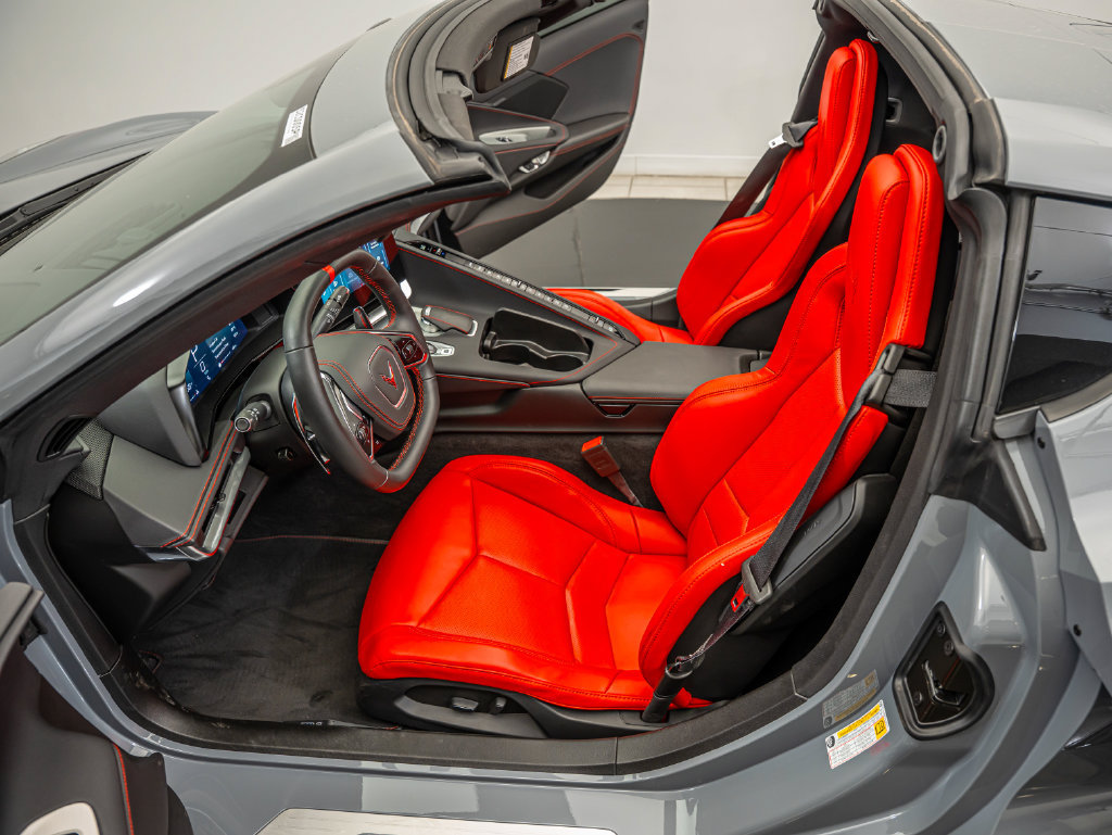 Used 2025 Chevrolet Corvette Stingray Coupe w/ Battery Protection Package RWD image 20