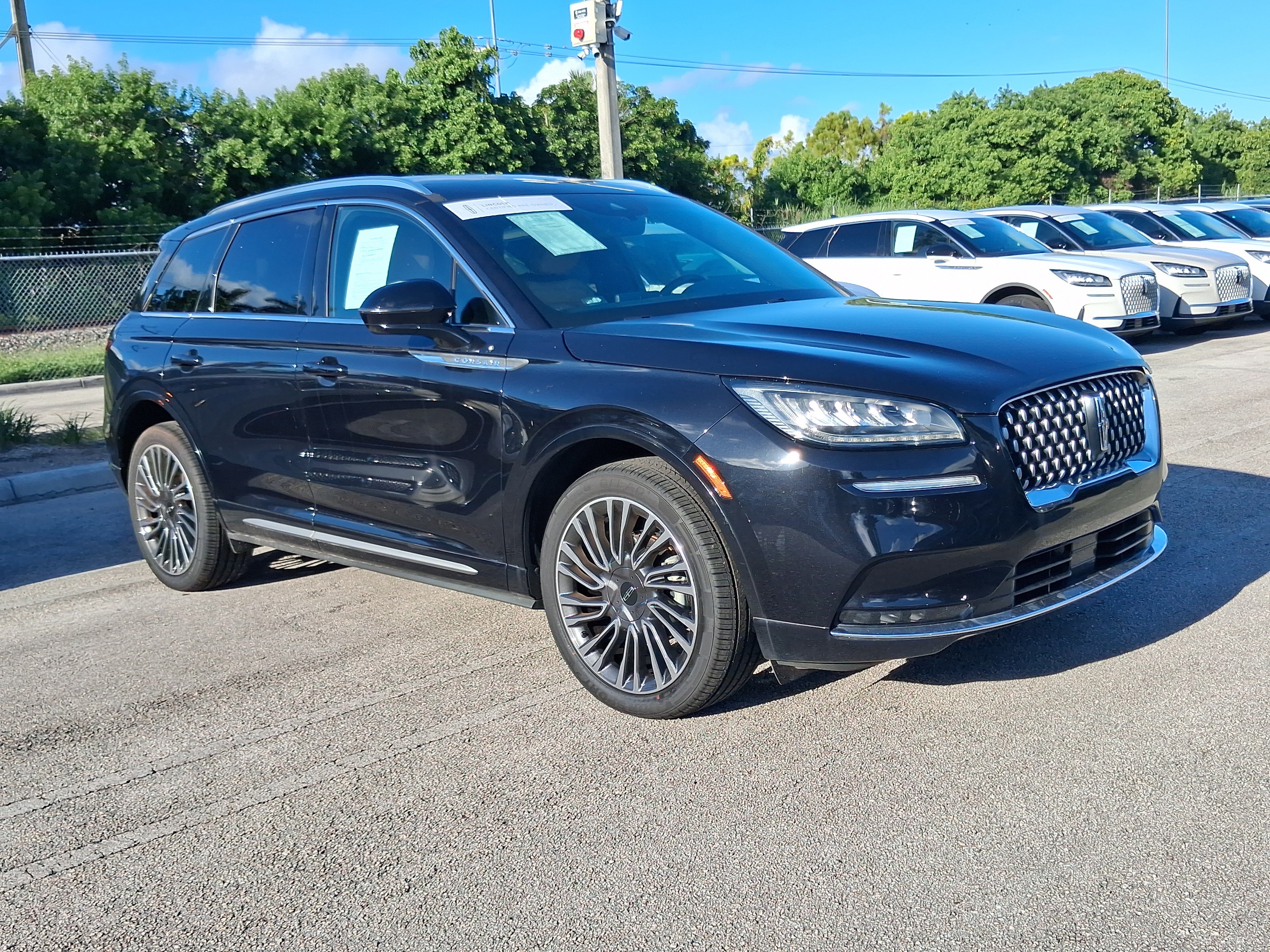 Certified 2020 Lincoln Corsair Reserve w/ Appearance Package FWD image 23