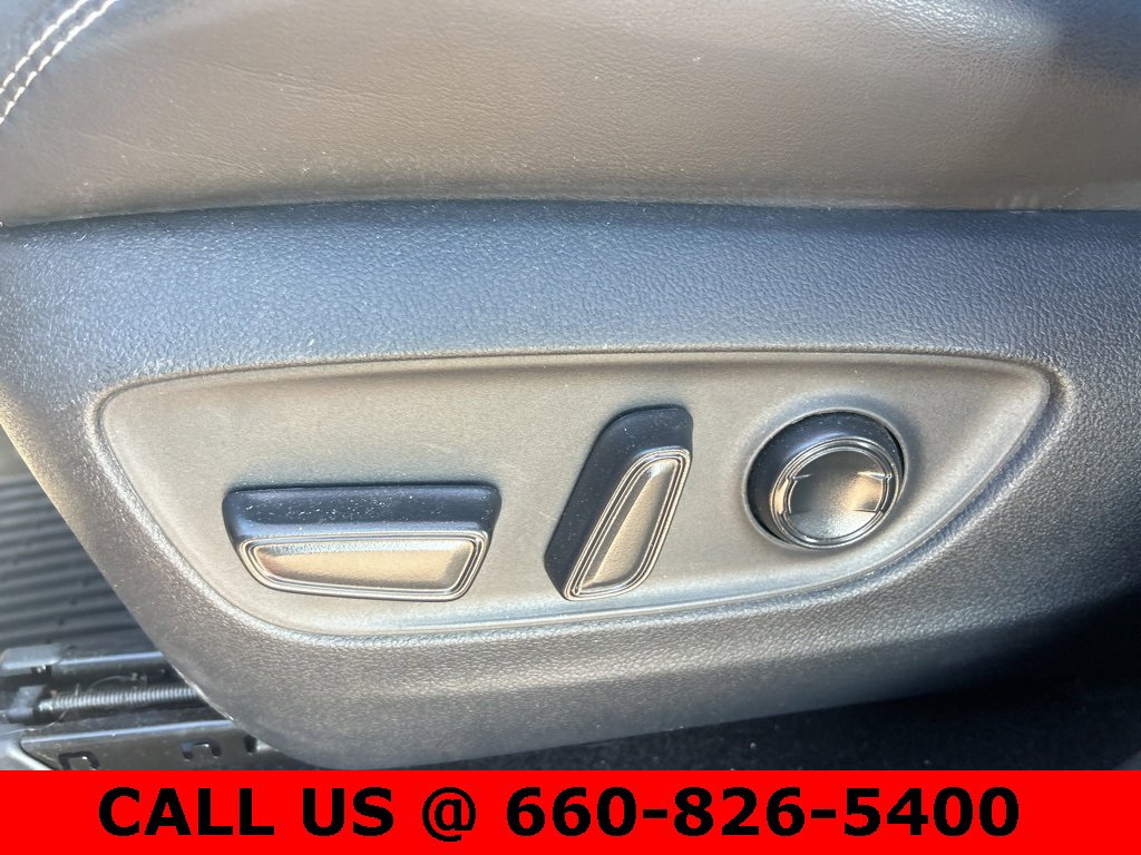 Used 2022 Toyota RAV4 Limited image 17