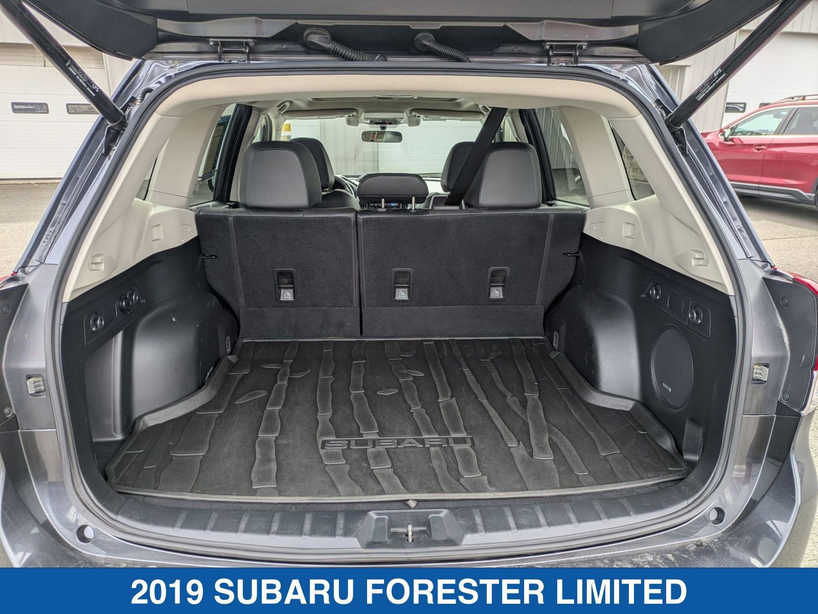 Used 2019 Subaru Forester Limited image 34