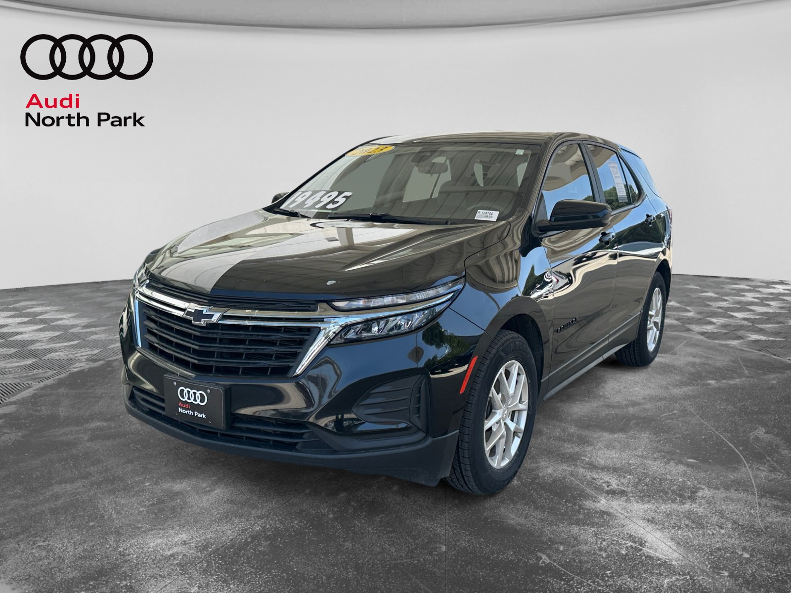 Used 2023 Chevrolet Equinox LS w/ LS Convenience Package FWD image 1