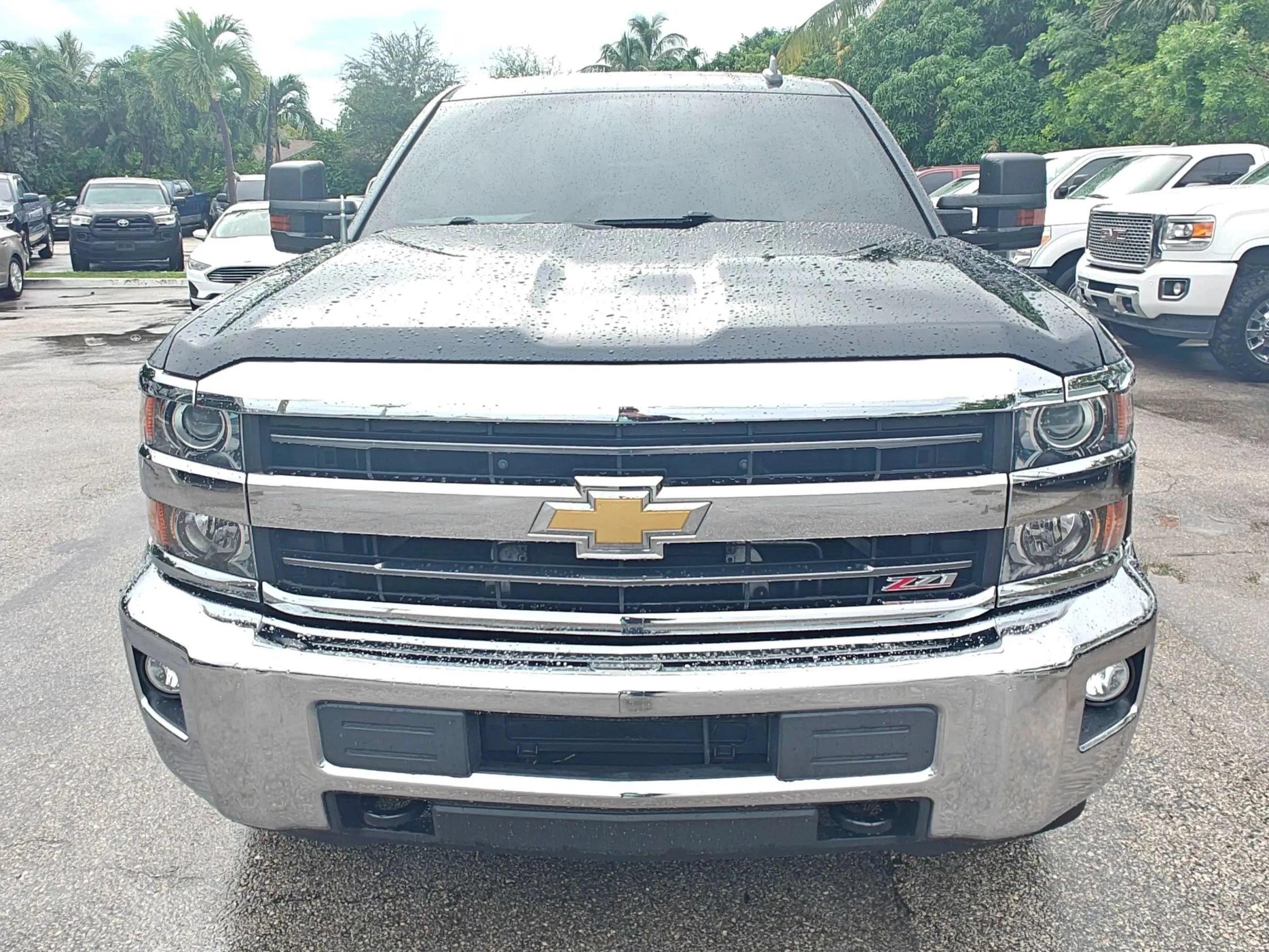Used 2019 Chevrolet Silverado 2500 LT w/ All Star Edition AWD/4WD image 2