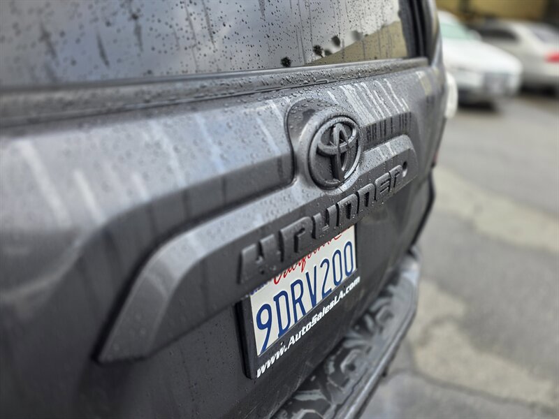 Used 2016 Toyota 4Runner SR5 image 18