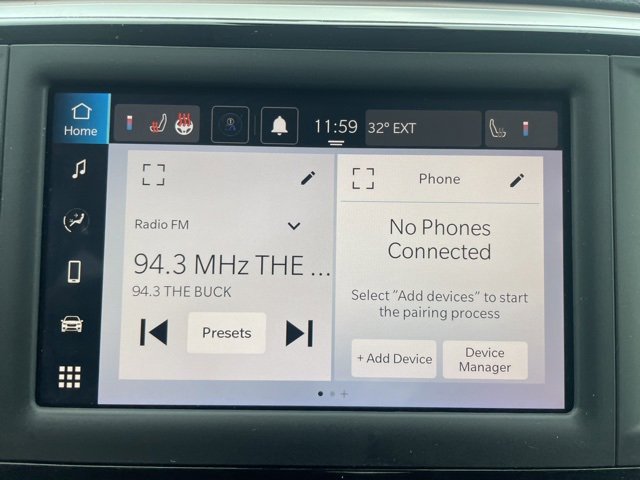 Used 2023 Chrysler Voyager LX image 23