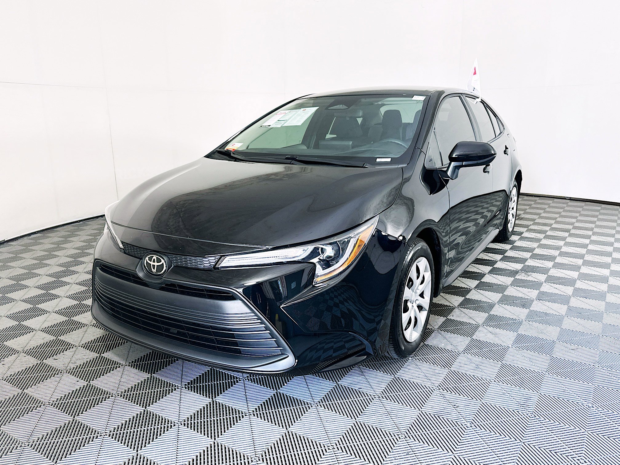 Certified 2024 Toyota Corolla LE FWD image 7