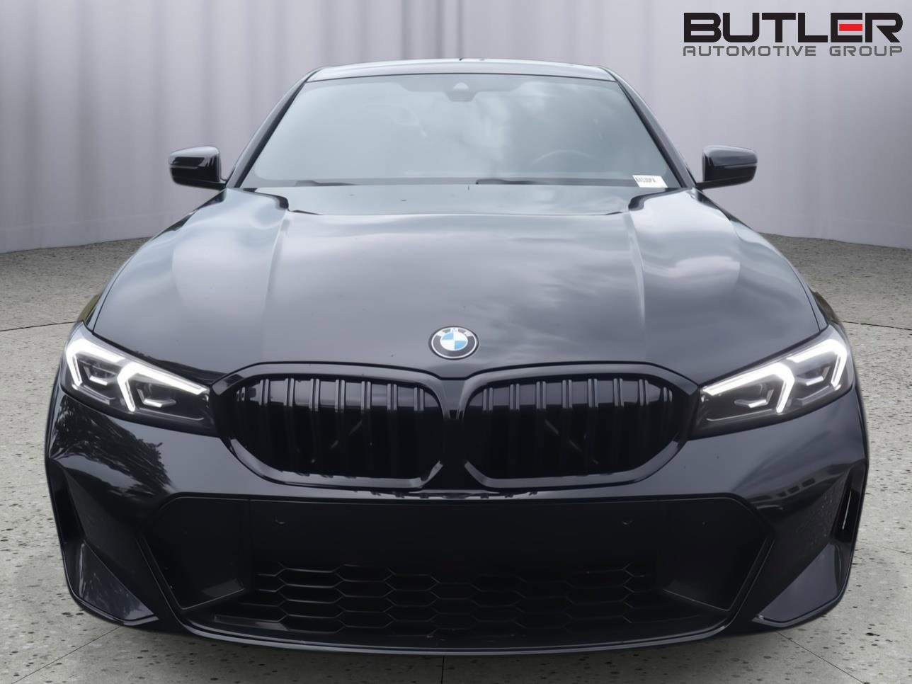 Certified 2024 BMW 330i Sedan w/ M Sport Package RWD image 2