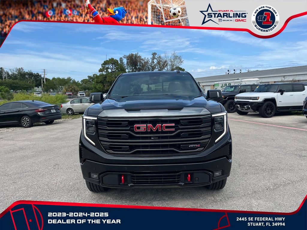 Used 2023 GMC Sierra 1500 AT4 w/ AT4 Premium Package AWD/4WD image 3