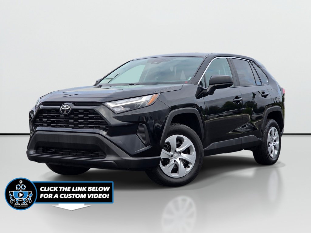 Used 2025 Toyota RAV4 LE AWD/4WD image 1
