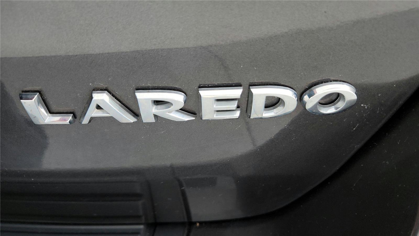 Used 2020 Jeep Grand Cherokee Laredo image 14