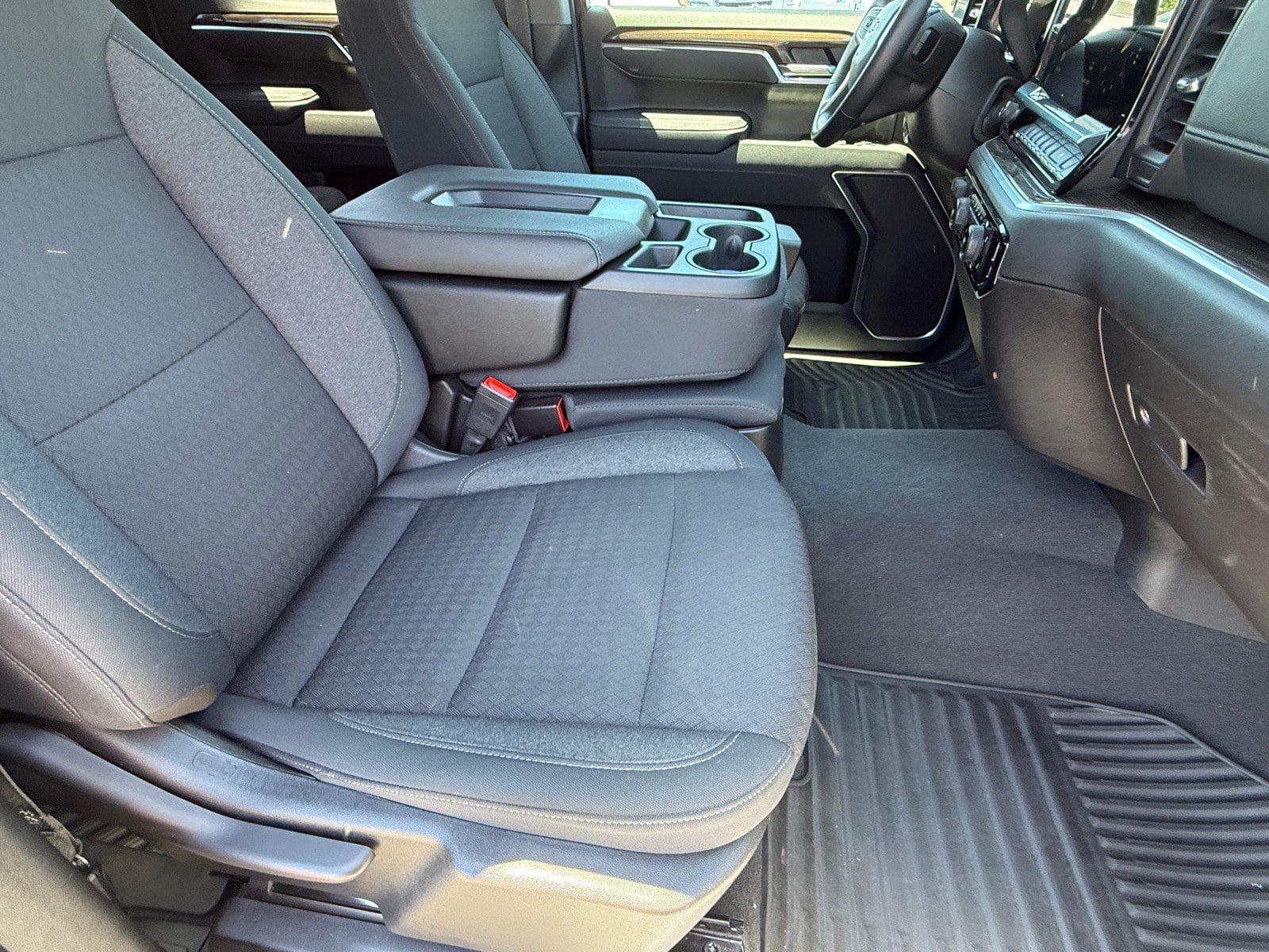 Used 2026 Chevrolet Silverado 1500 RST AWD/4WD image 10