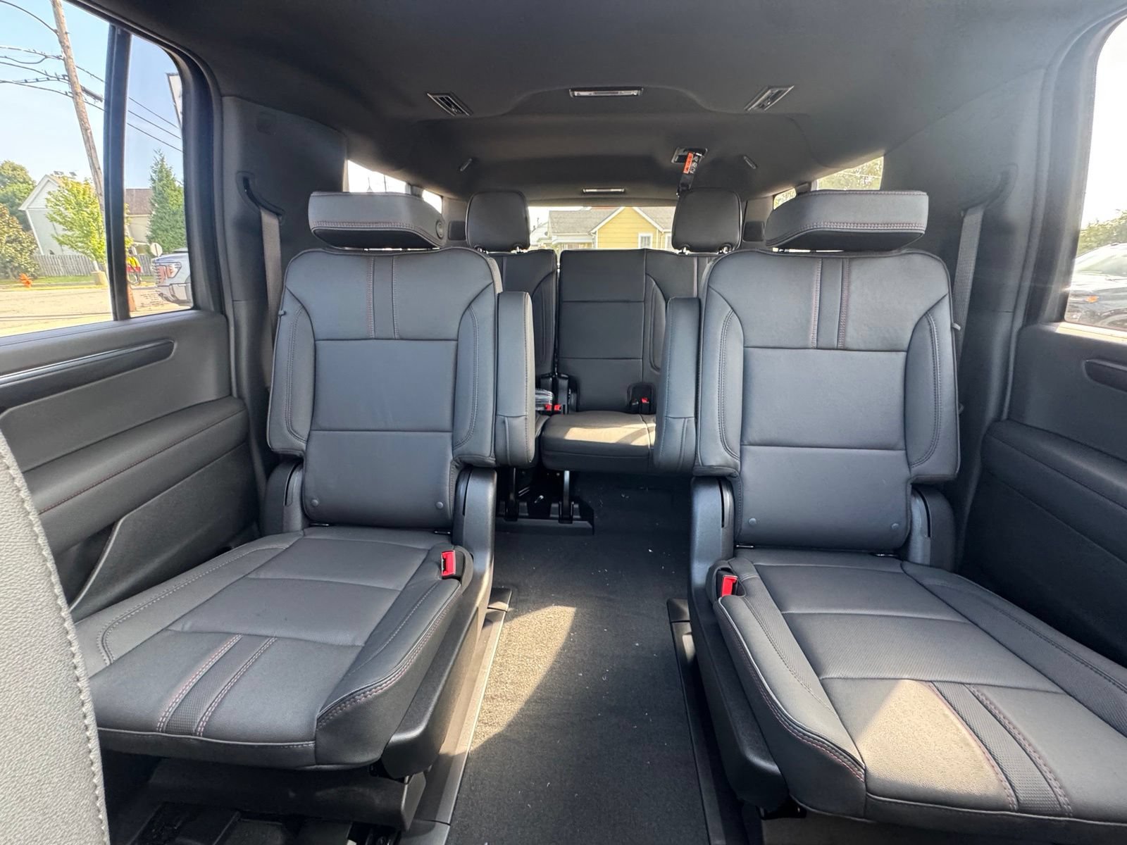New 2026 Chevrolet Suburban RST w/ Comfort Package AWD/4WD image 24