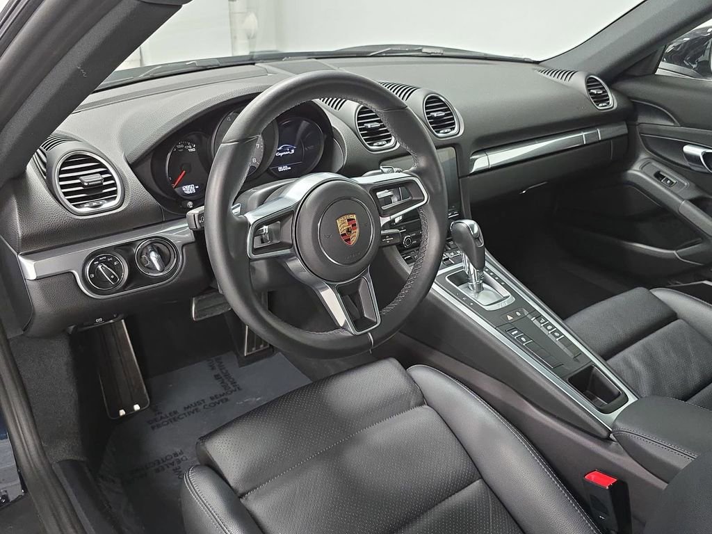Certified 2024 Porsche 718 Cayman S RWD image 4