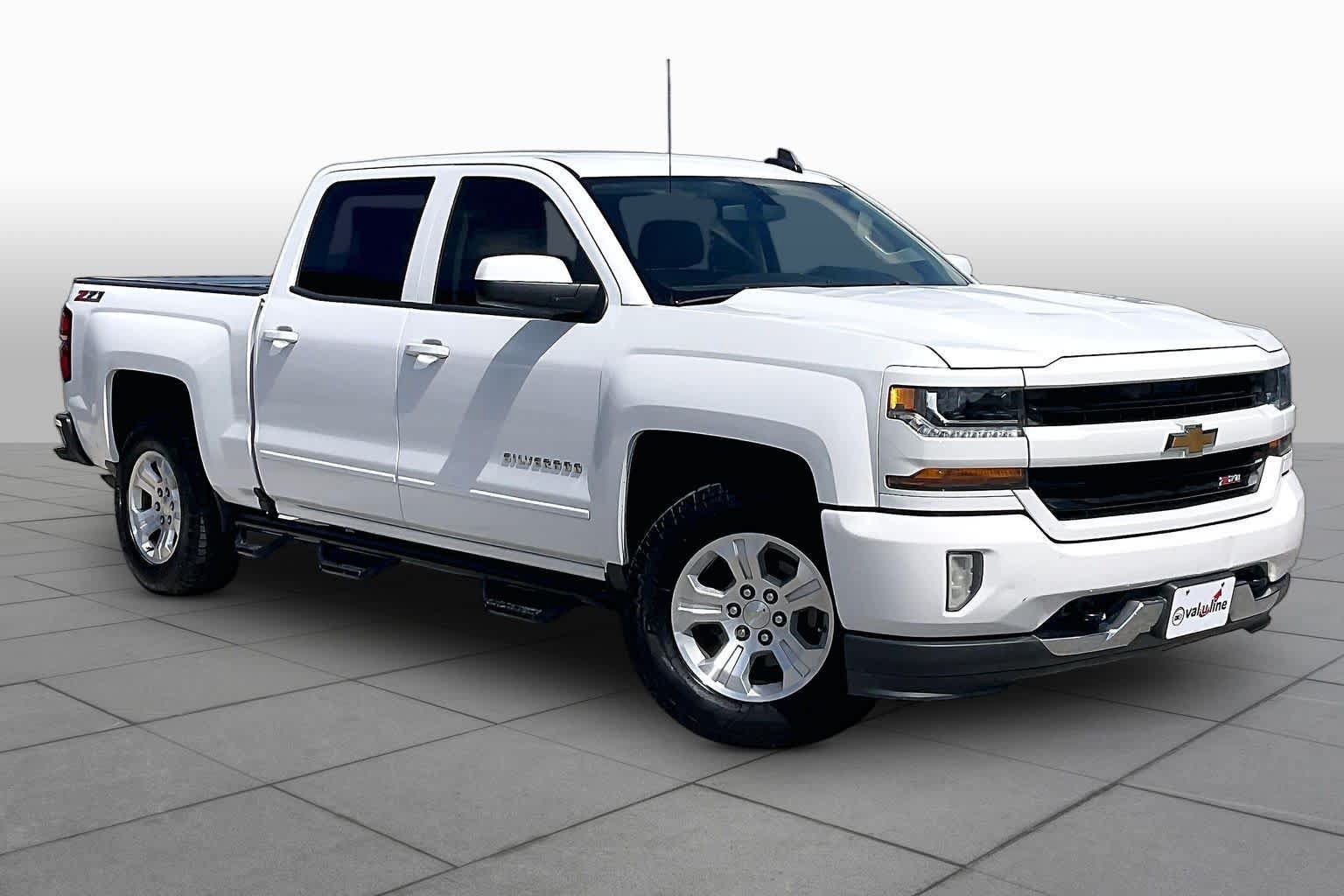 Used 2017 Chevrolet Silverado 1500 LT w/ All Star Edition AWD/4WD image 3