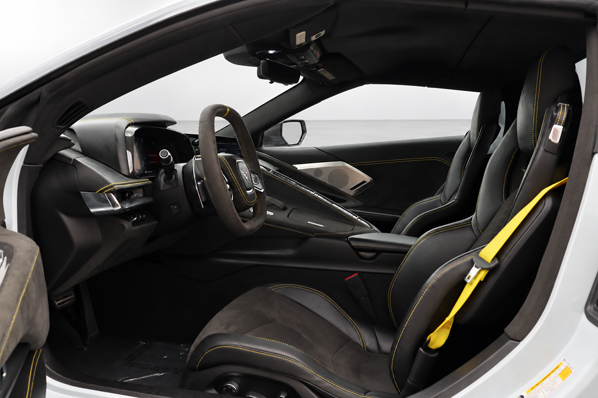 Used 2020 Chevrolet Corvette Stingray Premium Conv w/ 3LT Preferred Equipment Group RWD image 26