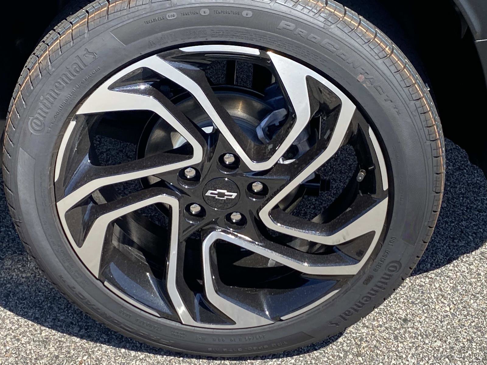 New 2026 Chevrolet TrailBlazer RS w/ Convenience Package AWD/4WD image 3