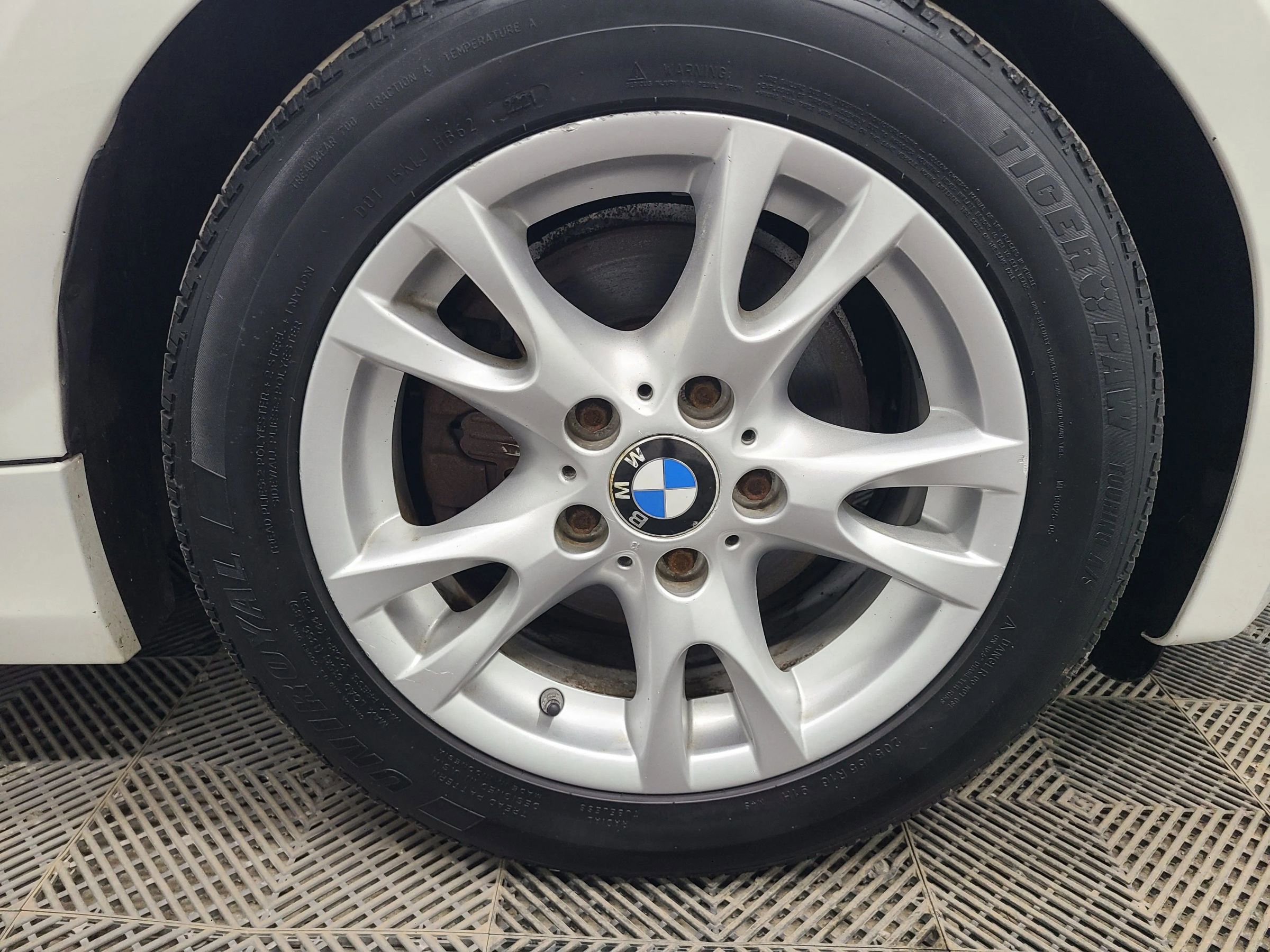 Used 2009 BMW 128i Convertible RWD image 15