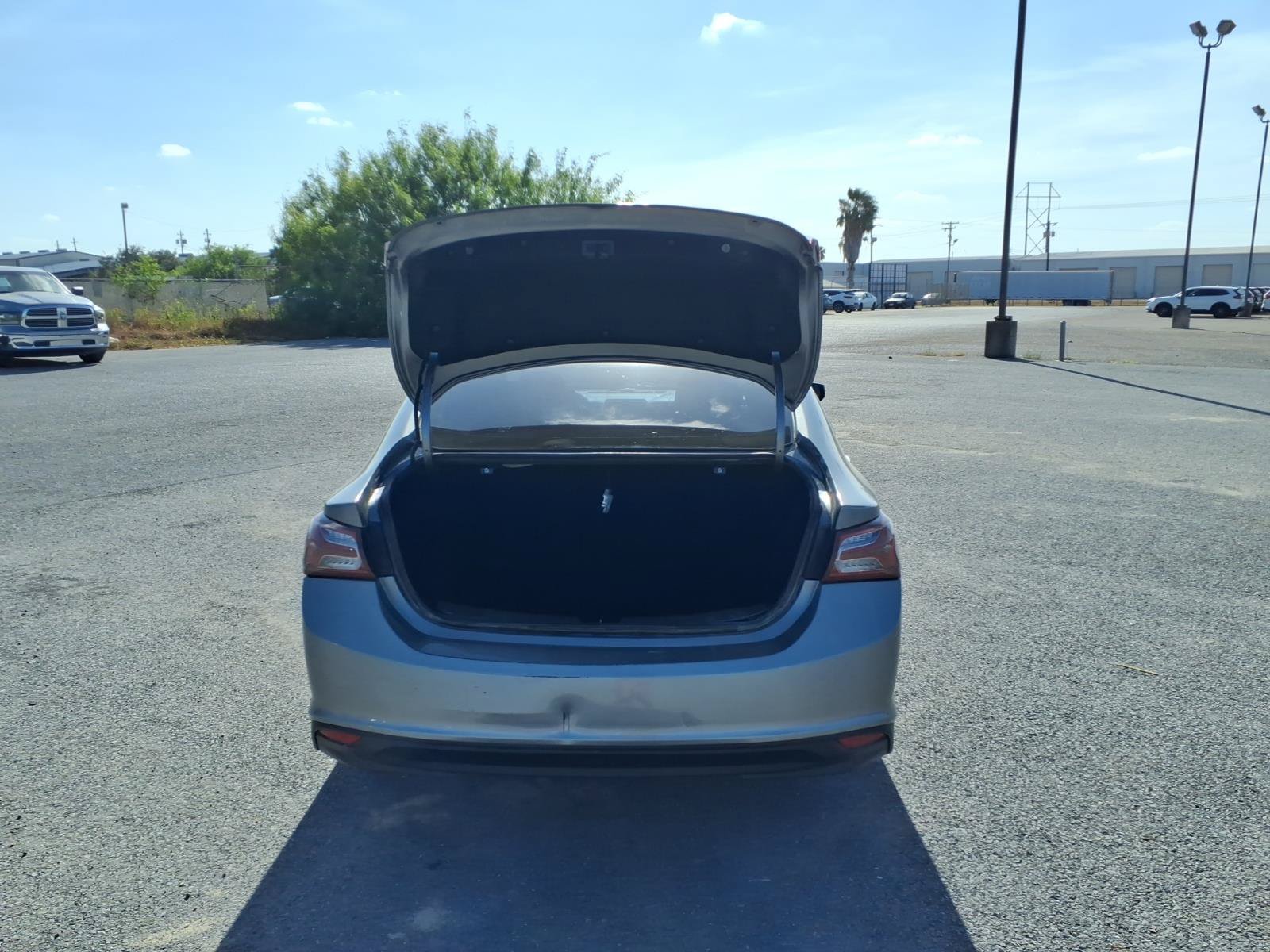 Used 2023 Chevrolet Malibu LT FWD image 26