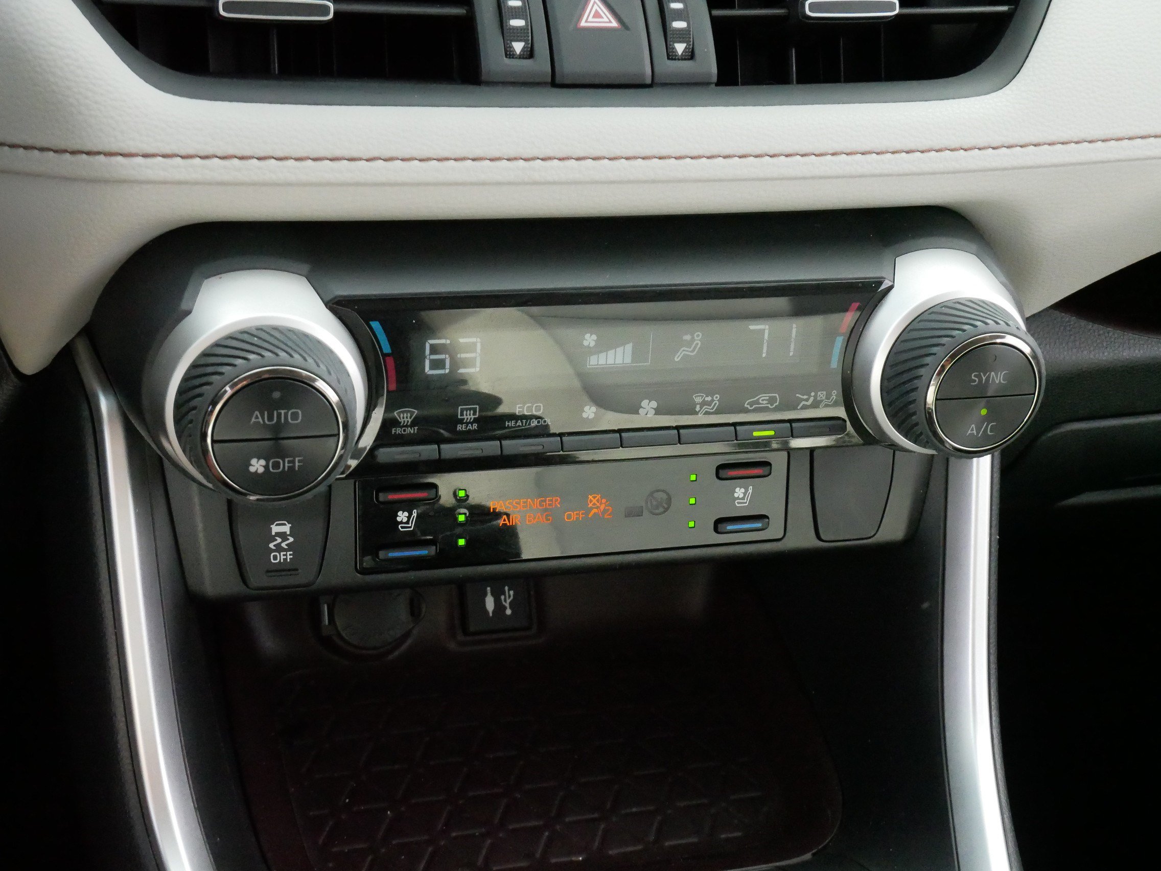 Certified 2019 Toyota RAV4 Limited w/ Cold Weather Package AWD/4WD image 23