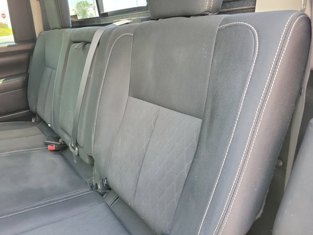 Used 2018 Nissan Titan SV RWD image 15